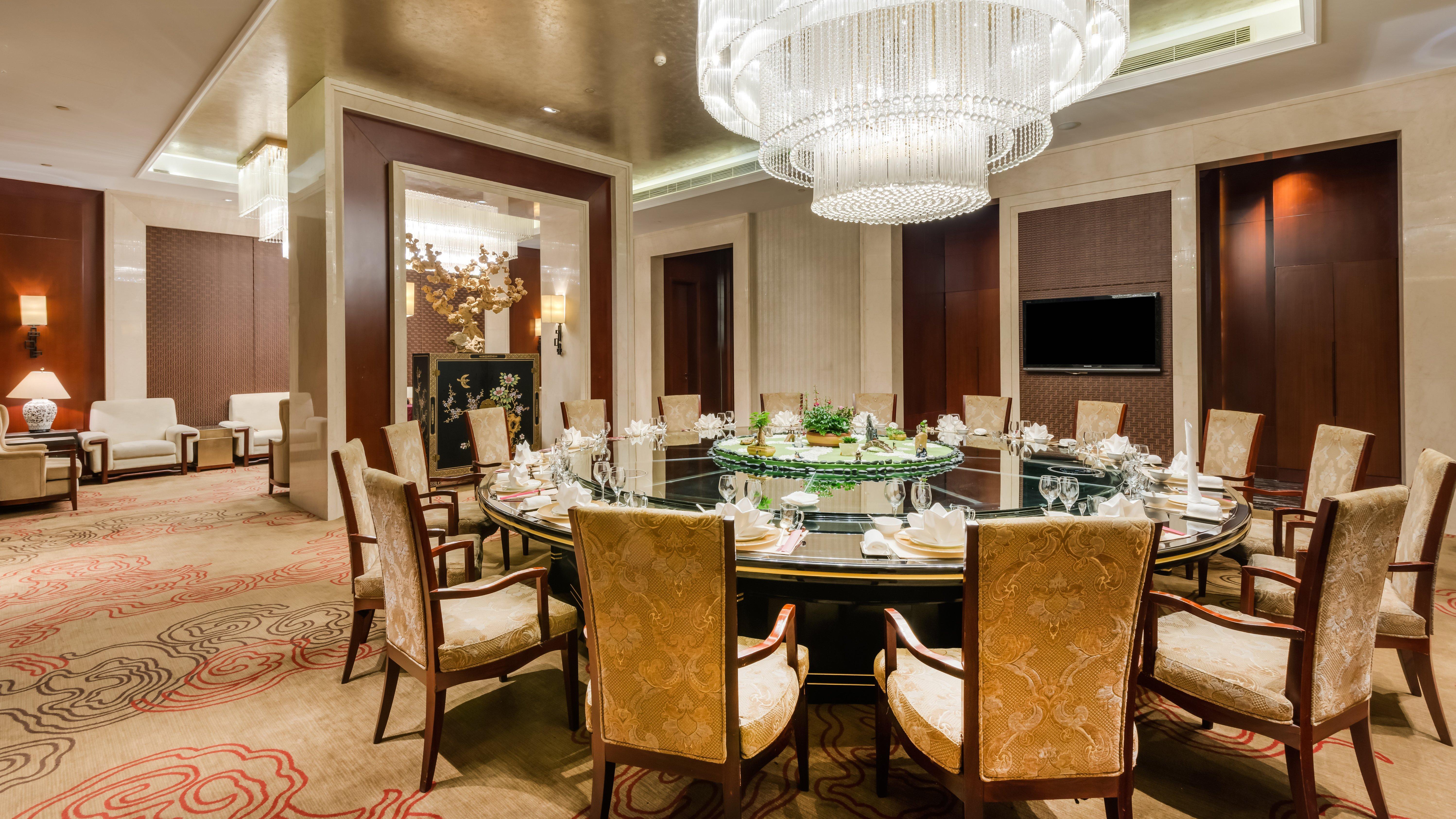 Отель Crowne Plaza Xiangyang By Ihg Экстерьер фото