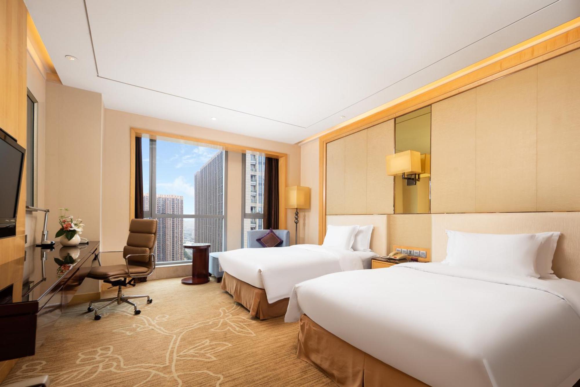 Отель Crowne Plaza Xiangyang By Ihg Экстерьер фото